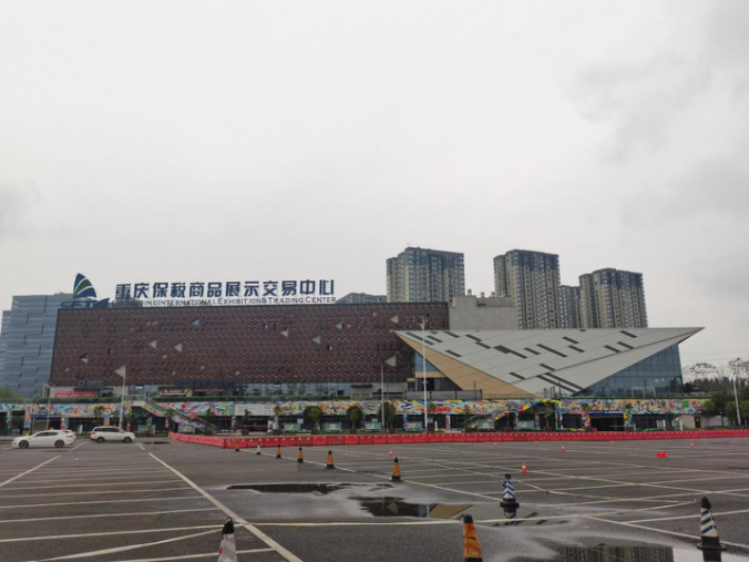 寸灘國(guó)際絲路花街建筑光影秀于7月1日開(kāi)街上演啦！(圖1)