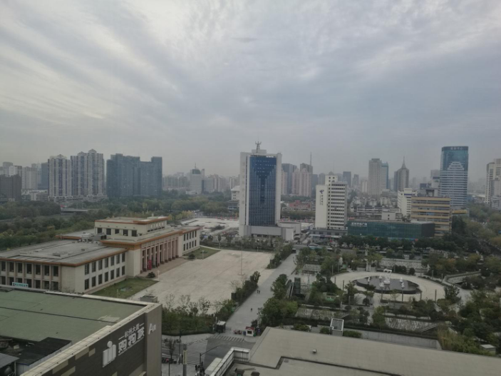 天空創(chuàng)想用科技點亮城市！杭州武林廣場3DMAPPING秀震撼上演！(圖3)